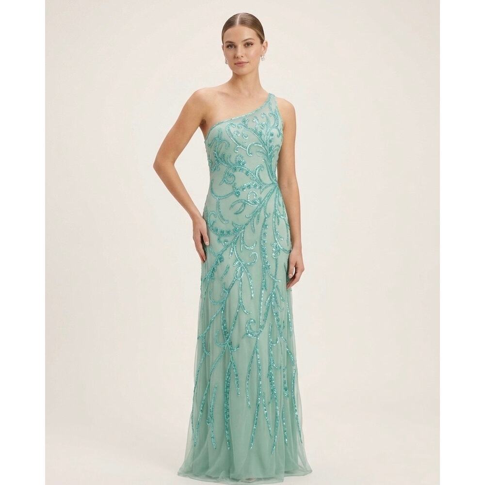 Camille La Vie Mint Green Embellished Sequin Prom Gown One Shoulder Mesh Sz 6